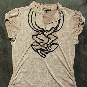 Women's shirt Heartsoul brand tan in color Size XL Ruffles